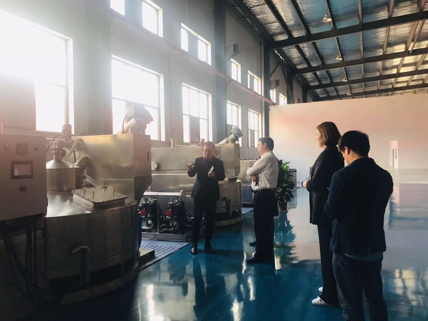 热烈欢迎科技局一行领导莅临我司视察指导工作！